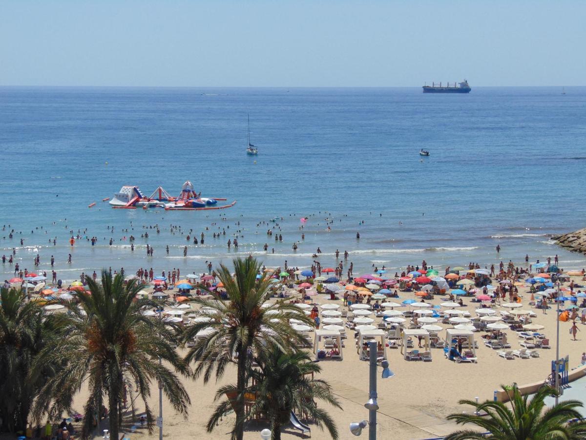 Apartamentos Playa Postiguet Alicante Exteriör bild