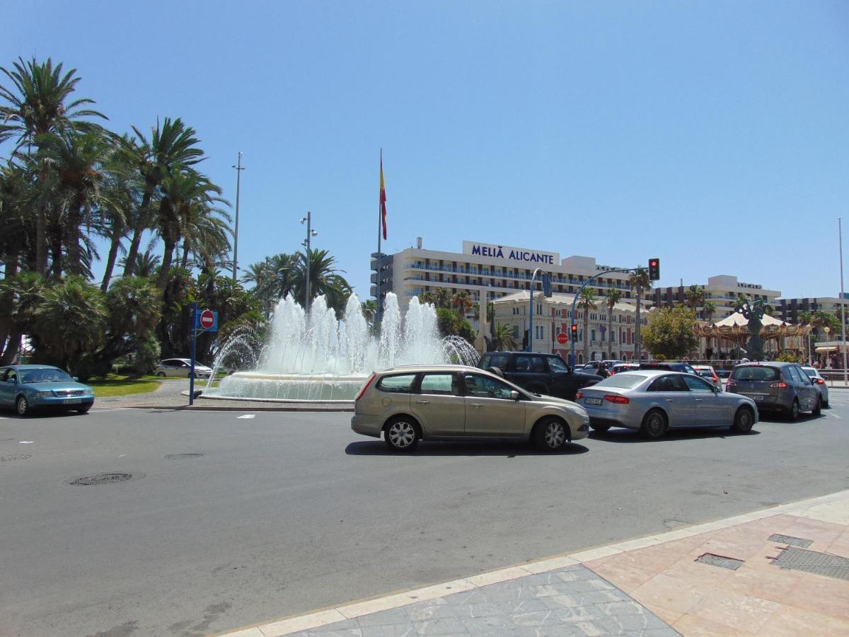 Apartamentos Playa Postiguet Alicante Exteriör bild