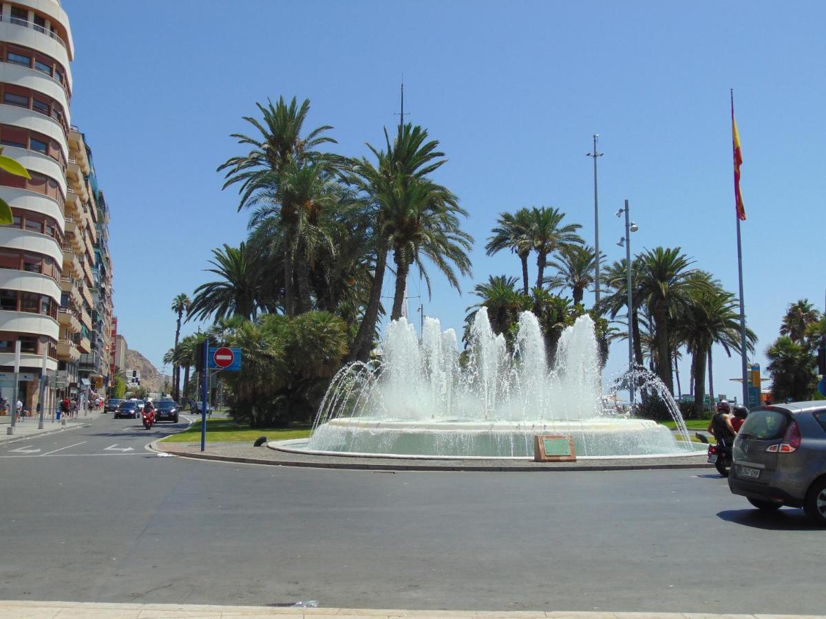 Apartamentos Playa Postiguet Alicante Exteriör bild