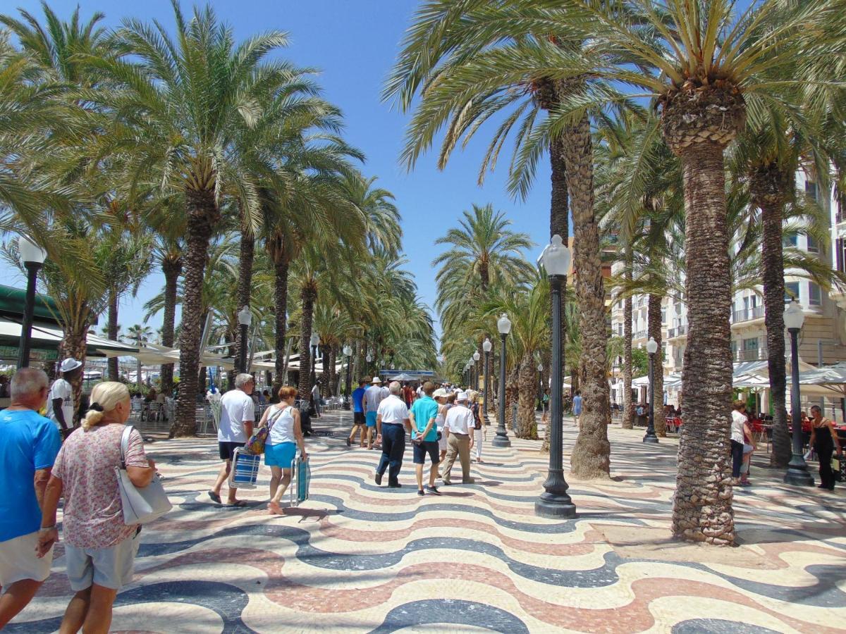 Apartamentos Playa Postiguet Alicante Exteriör bild