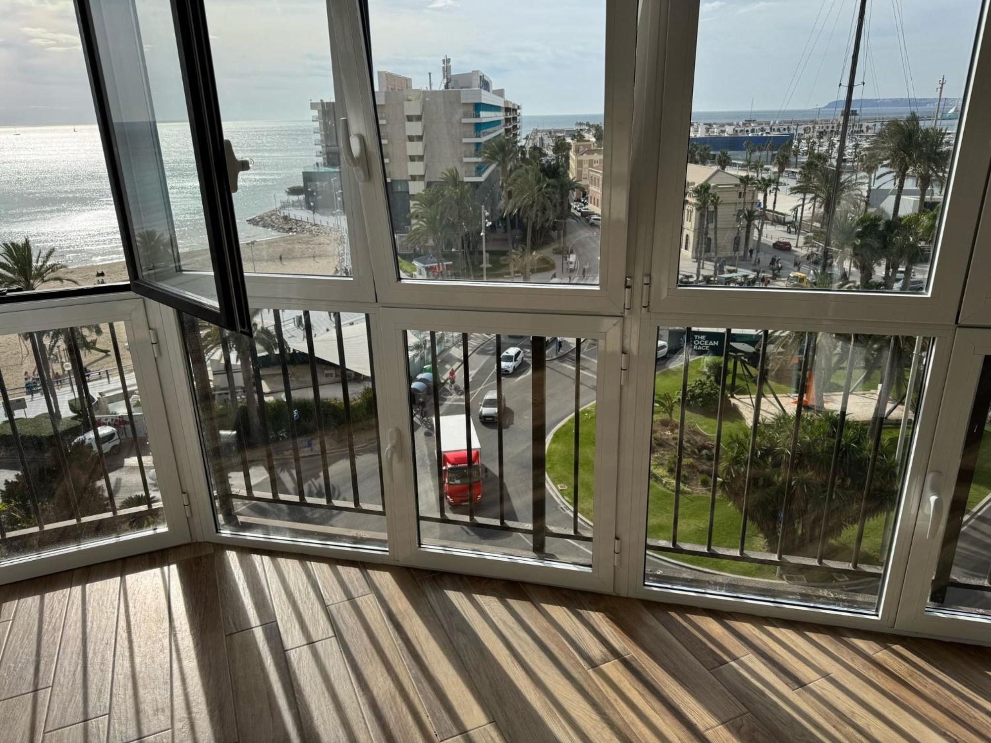 Apartamentos Playa Postiguet Alicante Exteriör bild