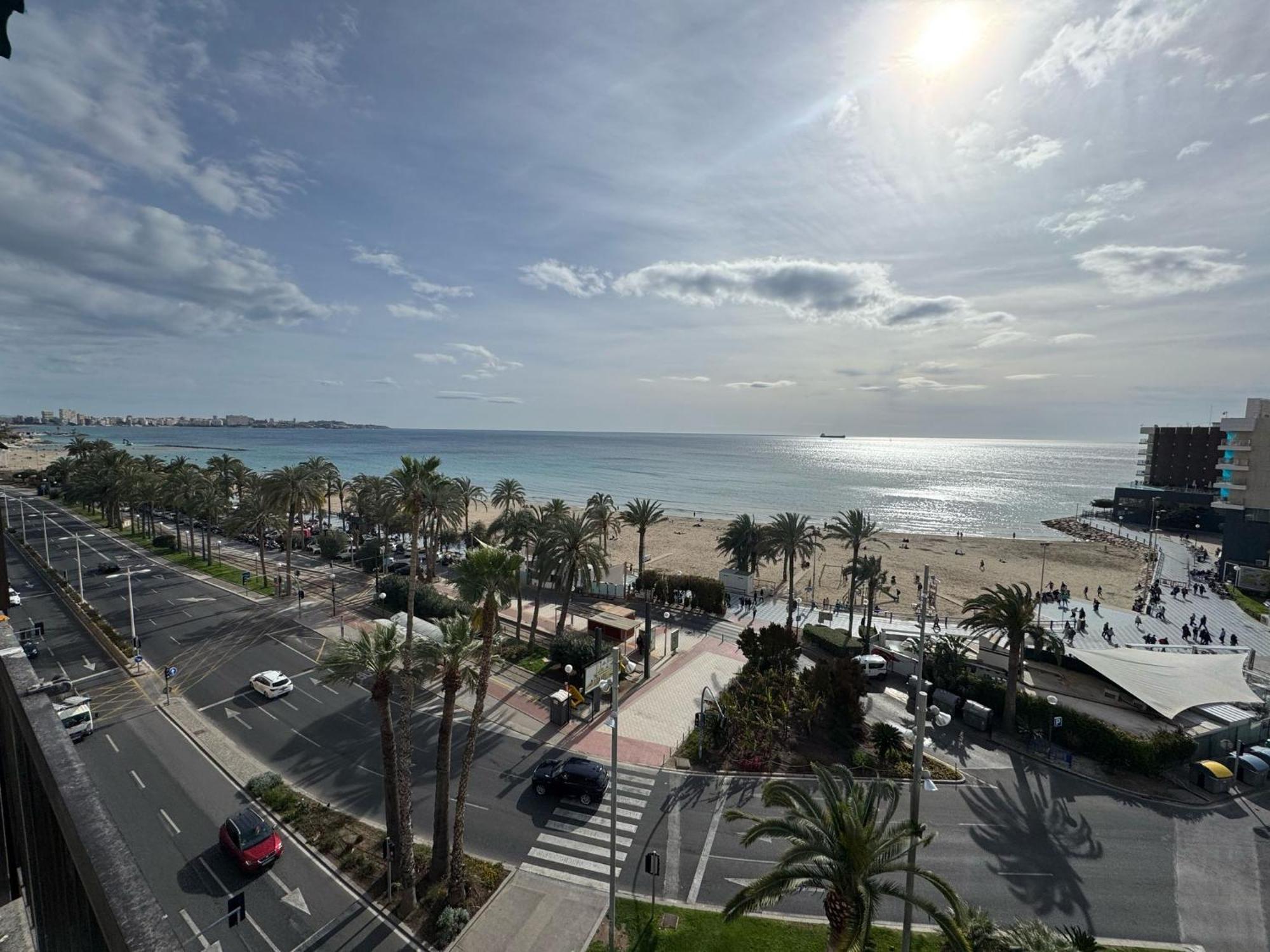 Apartamentos Playa Postiguet Alicante Exteriör bild