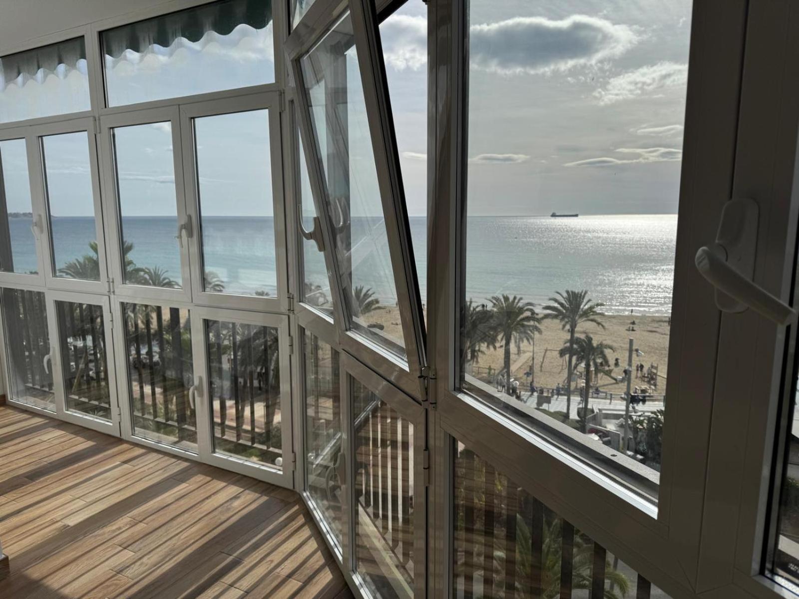Apartamentos Playa Postiguet Alicante Exteriör bild